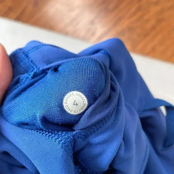 Lululemon I 4 - Picture 4 of 6